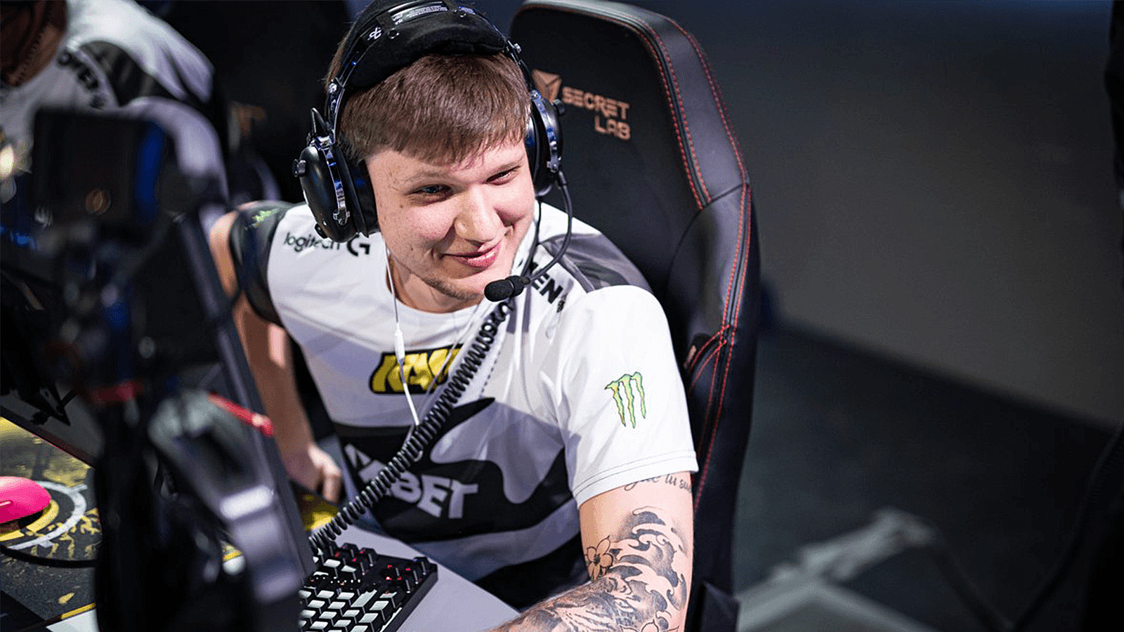 Александр s1mple Костылев