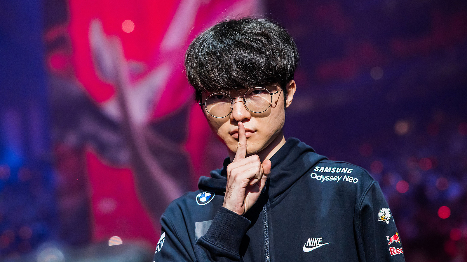 Faker re-signs with T1 from 2023, until 2025