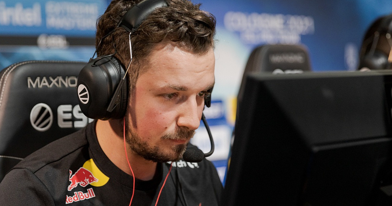 Тильтую. Я не тильтую. Чуань дота 2. Iem katowice аркна. Интервьюер dota 2 virtus pro.