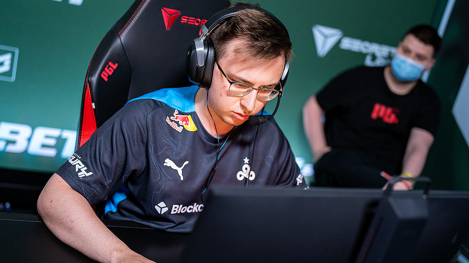 Imperial esports (glitter) | antwerp 2022. Tarik cloud9 2018. Cloud9 mibr прогноз. Гамбит клауд 9. Mibr 2022.