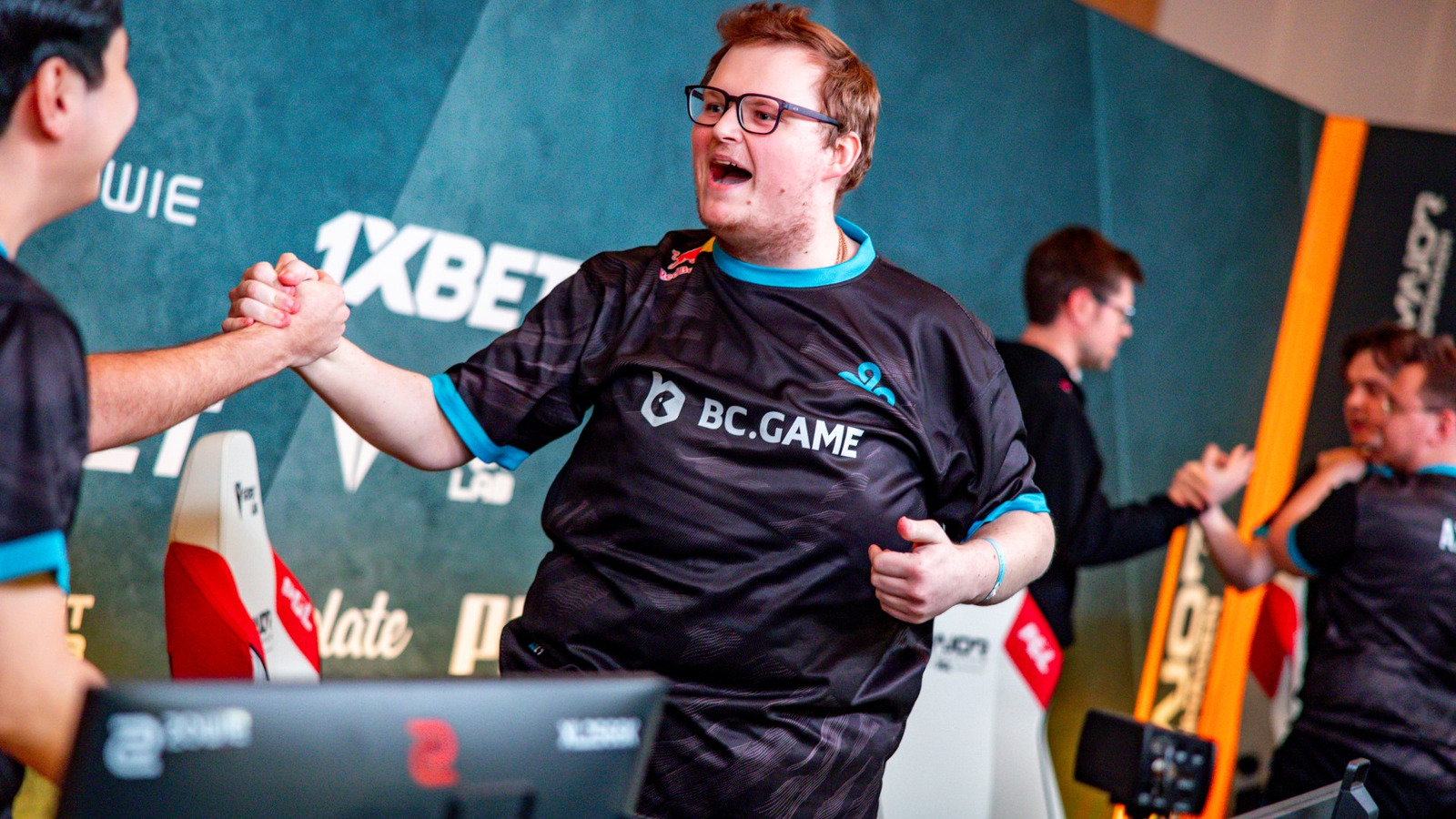 Boombl4: «Многие дерьмово отзывались о нас. Извините, ребята, мы в плей ...