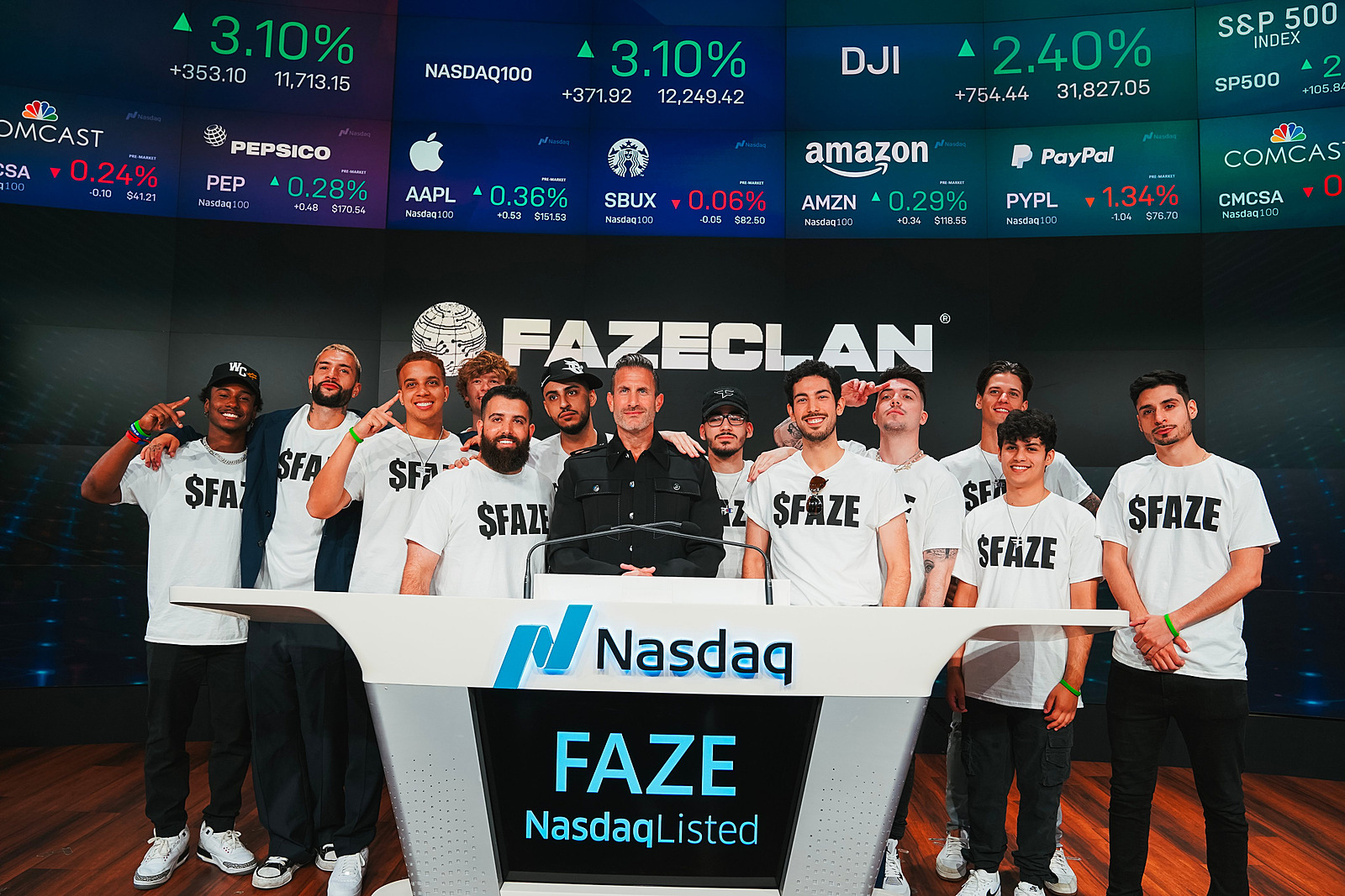 Faze clan прогноз. Акции FAZE Clan. ТВИЗ FAZE Clan. FAZE Clan CS go состав. NASDAQ биржа.